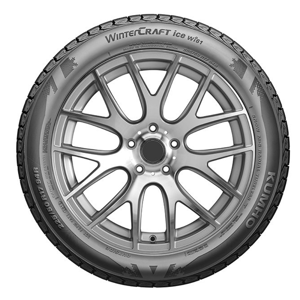 ①KUMHOウィンタークラフト235/50R18 ECOFORMEホイール付 ①KUMHOウィンタークラフト235/50R18 ECOFORMEホイール付